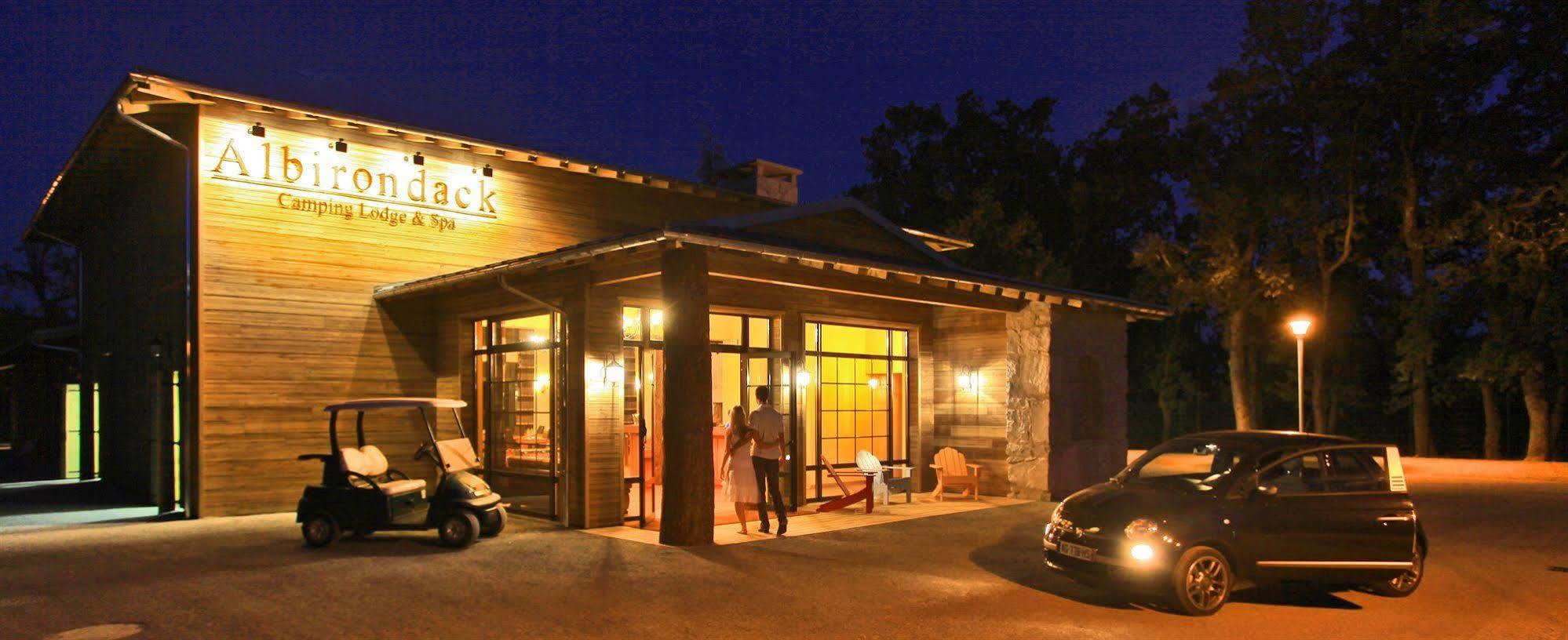 阿尔比隆达克野营温泉酒店 外观 照片